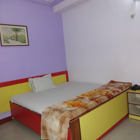 Hotel Tribhuvan رانشي المظهر الخارجي الصورة