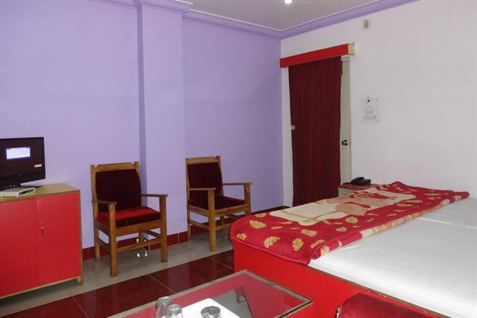 Hotel Tribhuvan رانشي المظهر الخارجي الصورة