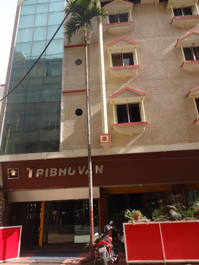 Hotel Tribhuvan رانشي المظهر الخارجي الصورة