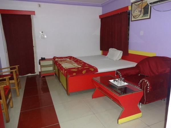 Hotel Tribhuvan رانشي المظهر الخارجي الصورة